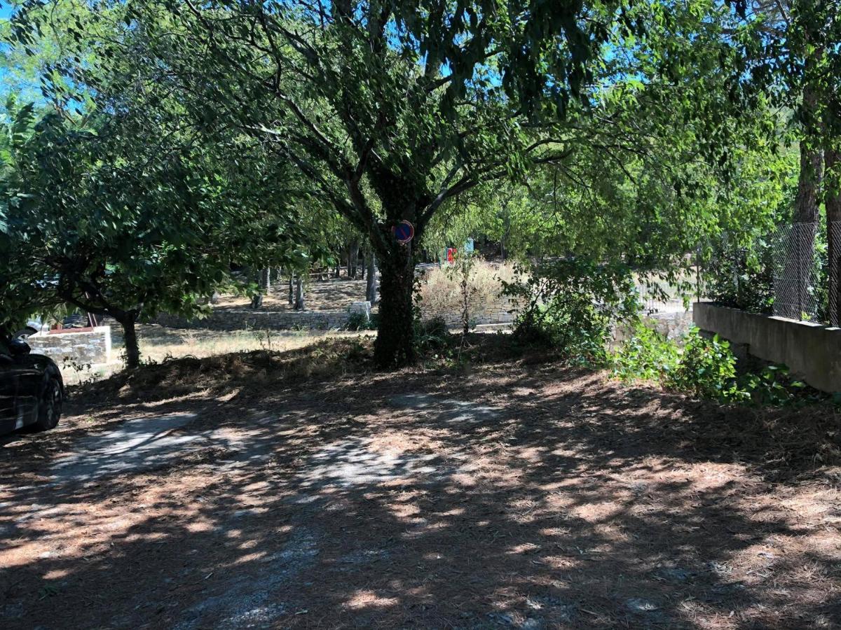 הוילה נים Jolie Annexe Du Mas Dans Le Coeur De La Garrigue Nimoise מראה חיצוני תמונה