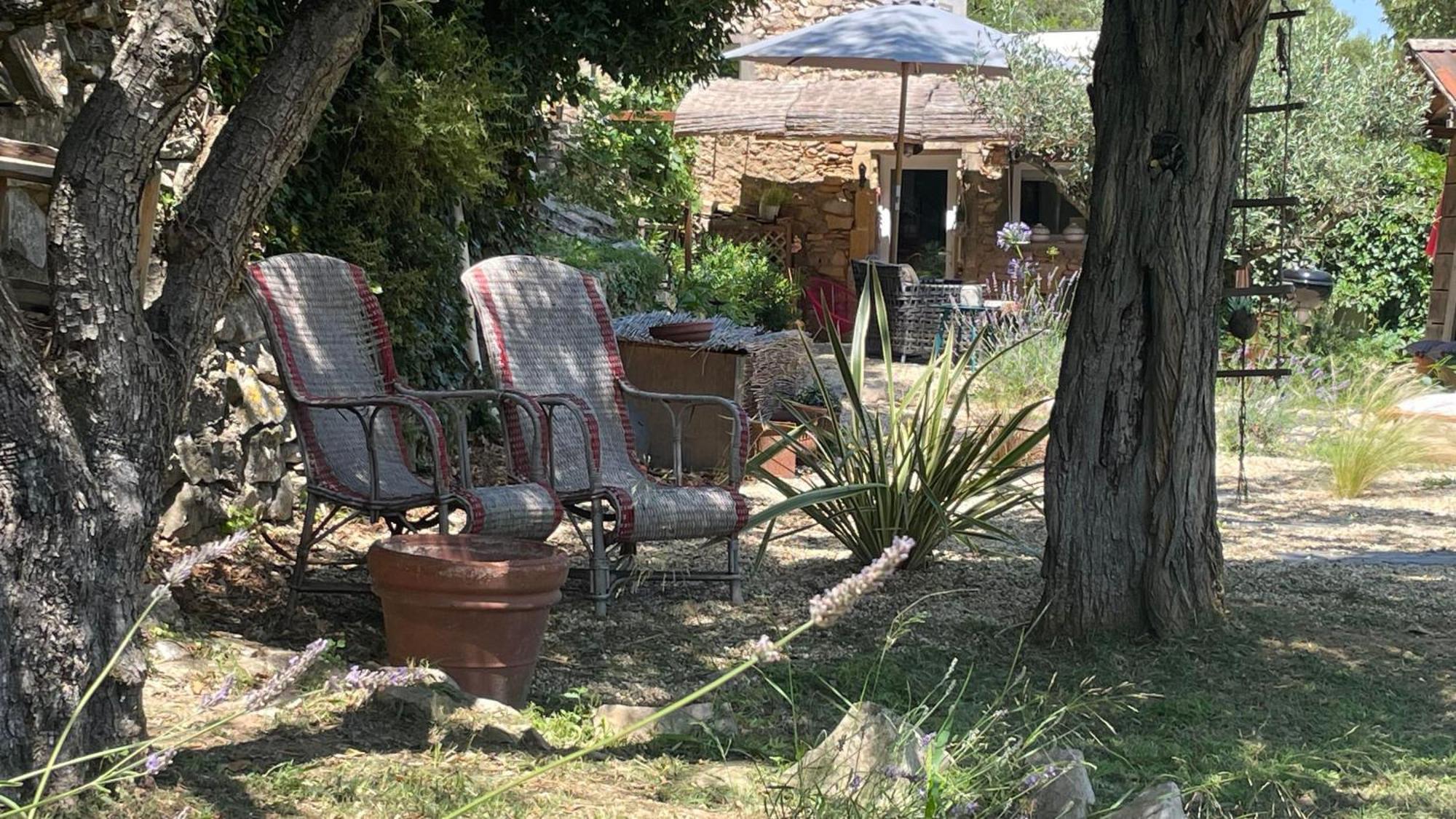 הוילה נים Jolie Annexe Du Mas Dans Le Coeur De La Garrigue Nimoise מראה חיצוני תמונה